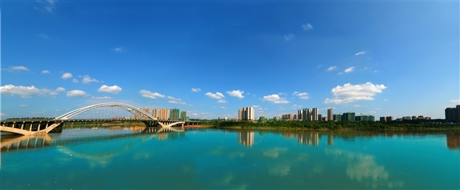 沱江自主城区蜿蜒而过,是四川资阳市城市发展核心地带,建设山水魅力