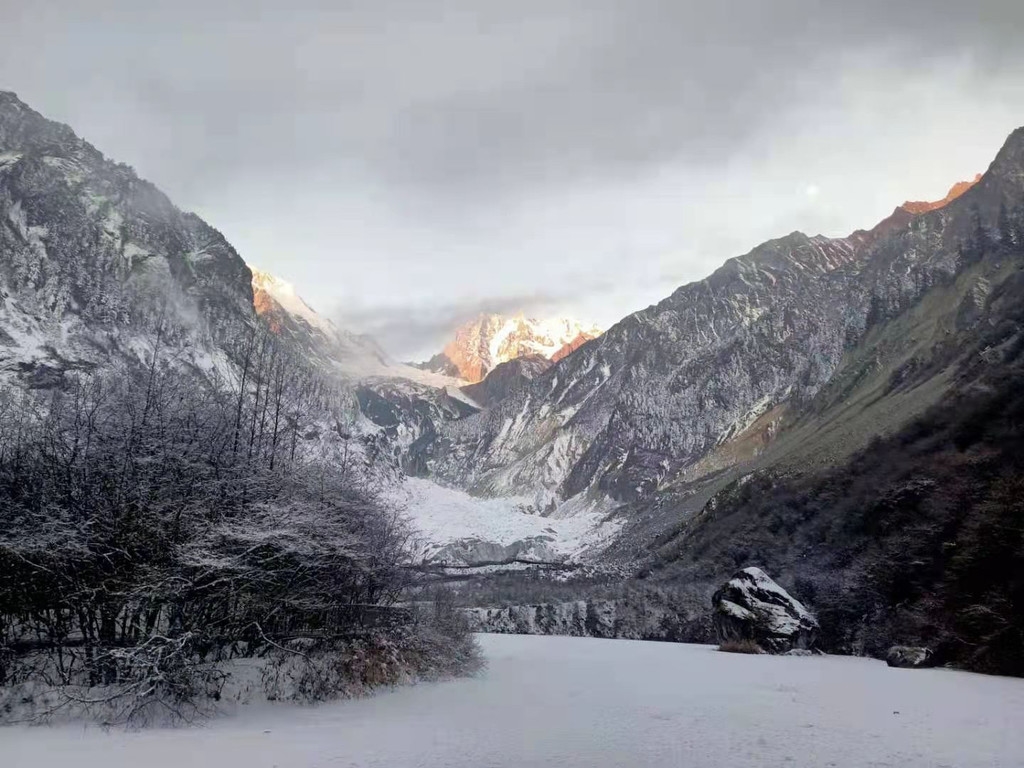 下雪了!海螺沟,阆中古城,峨眉山美不胜收,不看你就亏了!