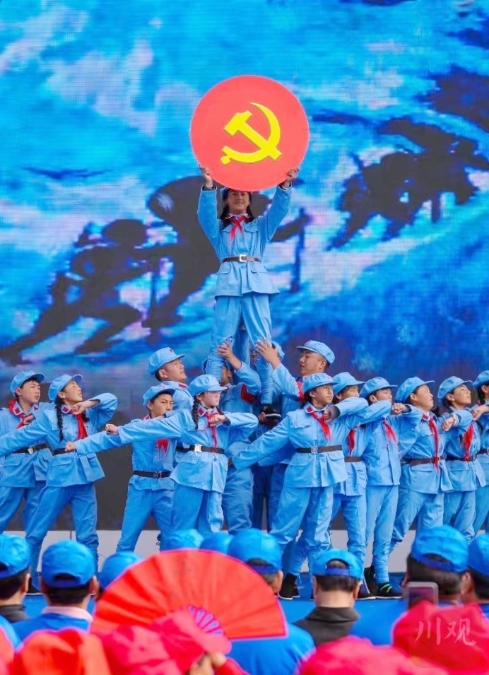 庆祝中国共产党成立100周年 若尔盖县教师艺术节拉开帷幕