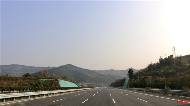 沿着高速看中国|四川的高速路里,竟藏着这么多"知识点"
