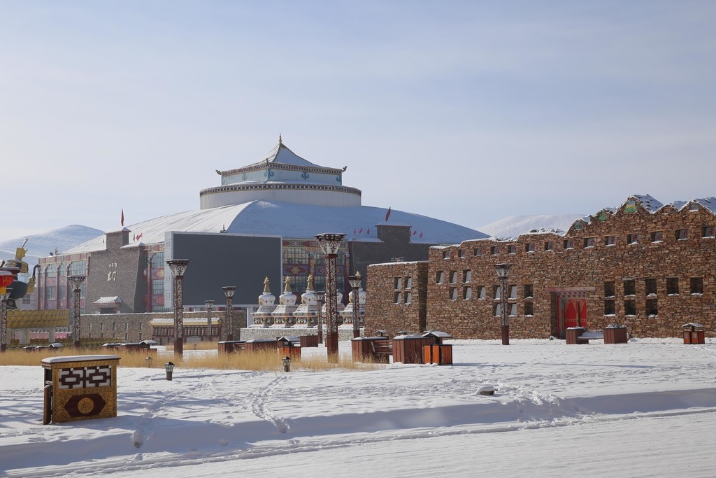 石渠县县城广场