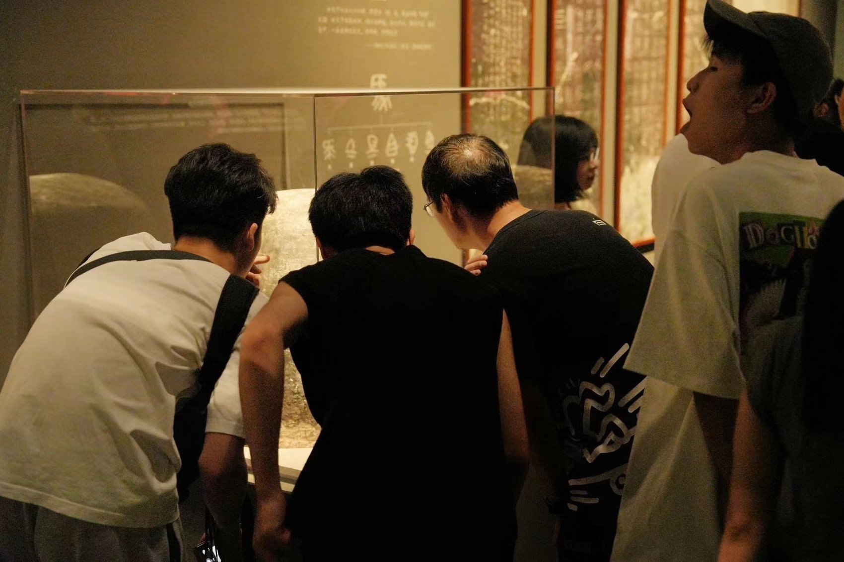 云开·全站APPkaiyun：历时4个月，超140万人次观展 成都博物馆汉字中国方正之间的中华文明特展今日闭幕(图4)