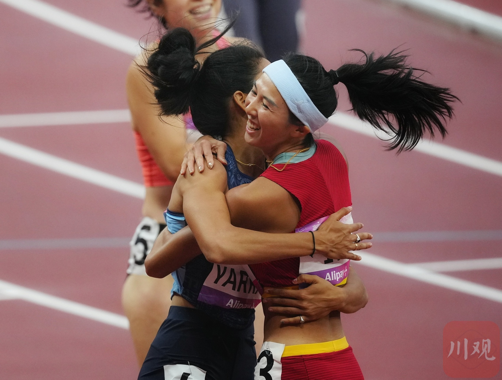 100米栏冠军吴艳妮四川妹子人美声甜中国田径 跨栏运动员中国田径-度小视