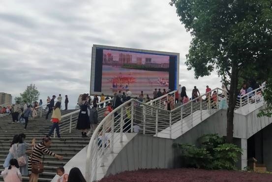 遂宁这场赛事火了：现场60万人观赛，线上近2000万人观看