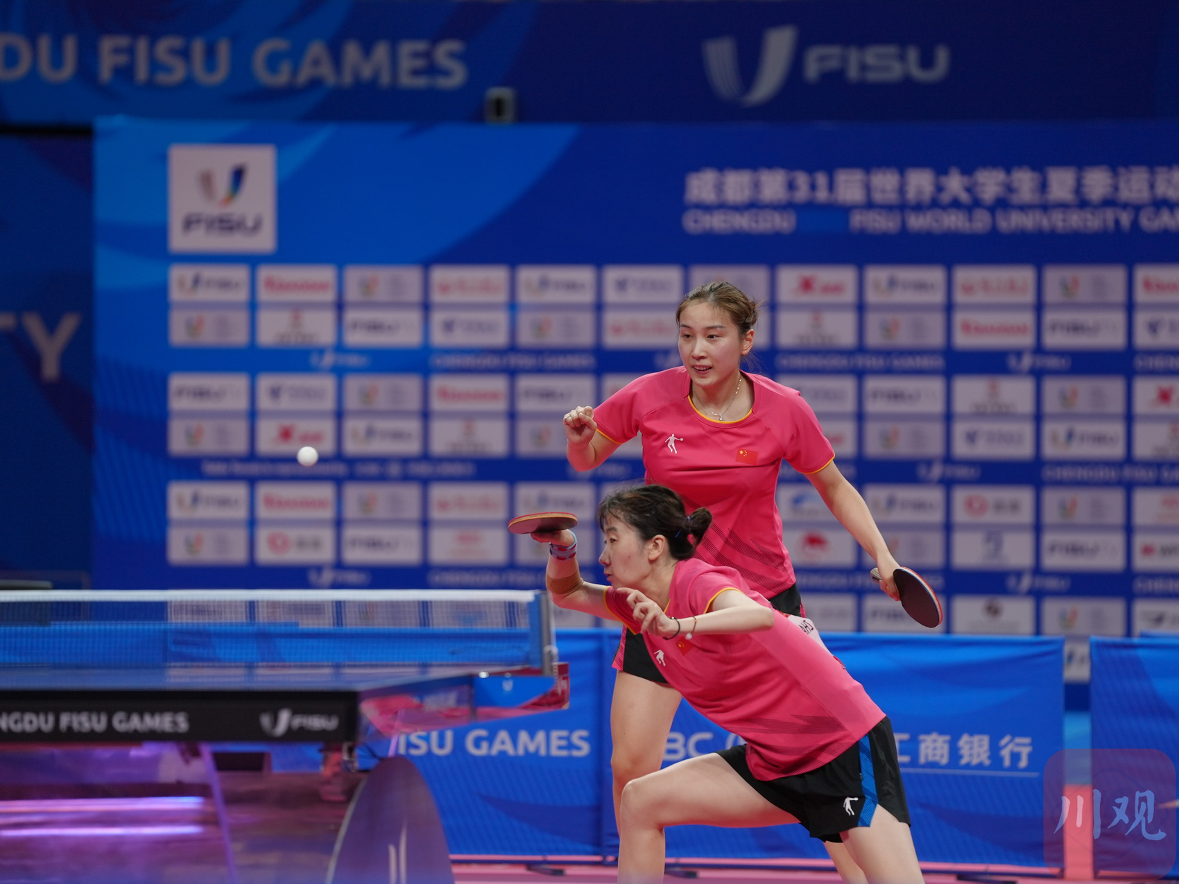 中国队收获乒乓球女子双打金银牌，钱天一收获个人第三金_决赛_组合_进行