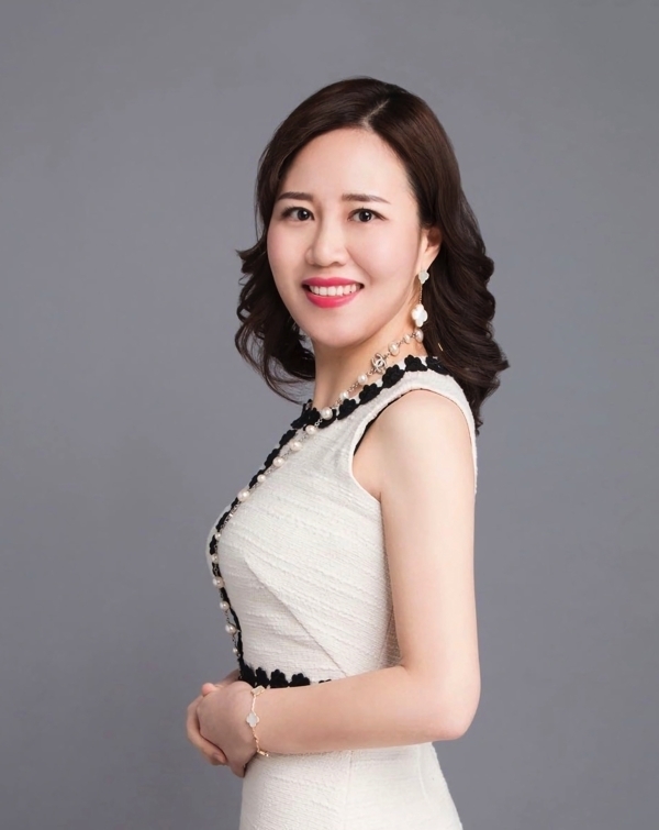 诺亚财富资产管理版块首席产品官,歌斐房地产基金合伙人彭静