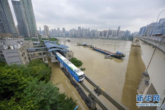 （防汛抗洪）（2）长江、嘉陵江洪峰叠加来袭 重庆主城多处超保证水位