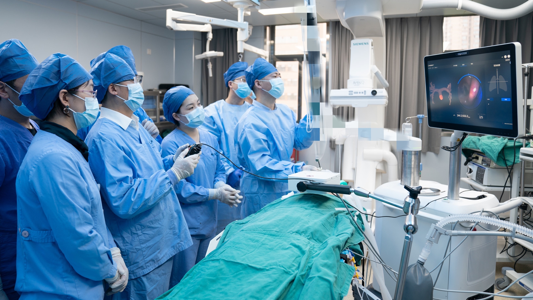 心脏大血管外科腔镜微创心脏再次手术成为常规 - 四川大学华西医院 - 四川大学华西医院
