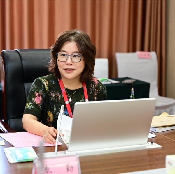 8. 专家现场提问交流环节 (1).JPG