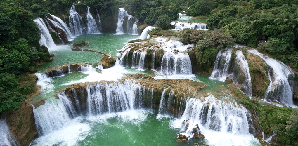 瞰中国最美瀑布之一——德天瀑布