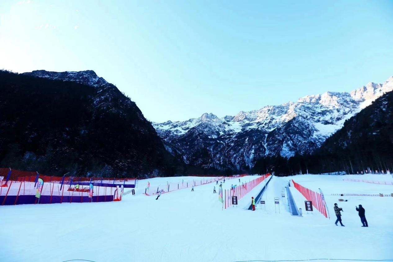 何家沟风花雪夜滑雪照片分享-营口-辽宁-绿野户外网