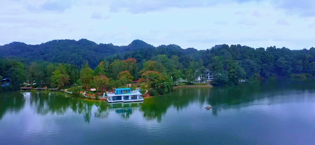 白水湖旅游景区湖心岛（安州区文化广播电视和旅游局提供）.jpg