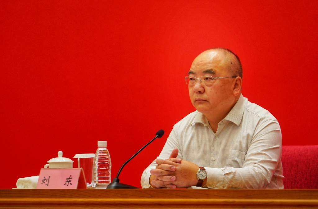 打造科技创新国家队丨贯彻落实省委十一届九次全会精神川报圆桌会②_