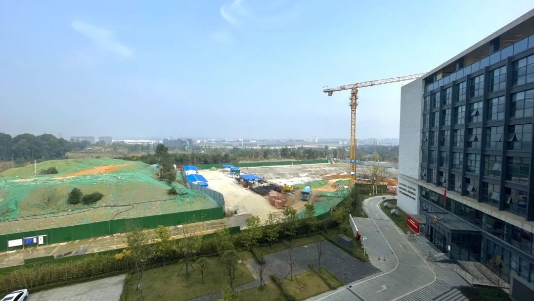 还有中粮小榨,事丰医疗,华润怡宝二期项目于今年内开工,年底