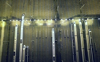 西成高铁开通在即 鸟瞰CRH3A存车场