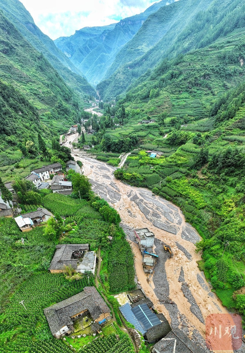 组图丨现场直击雅安汉源山洪灾害抢险救援四川在线 7688