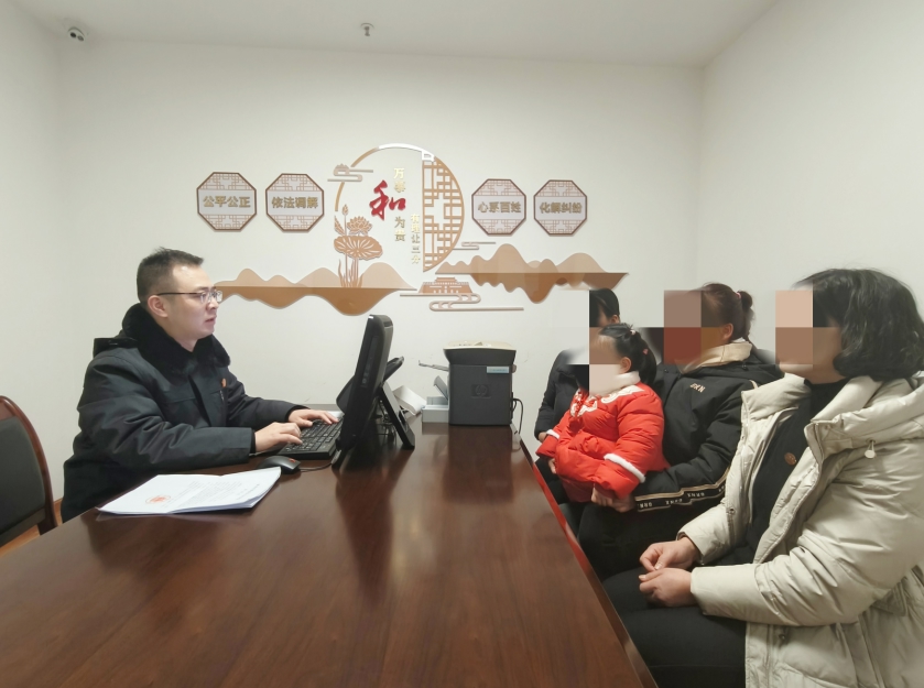南部县法院司法亮剑守护一老一小