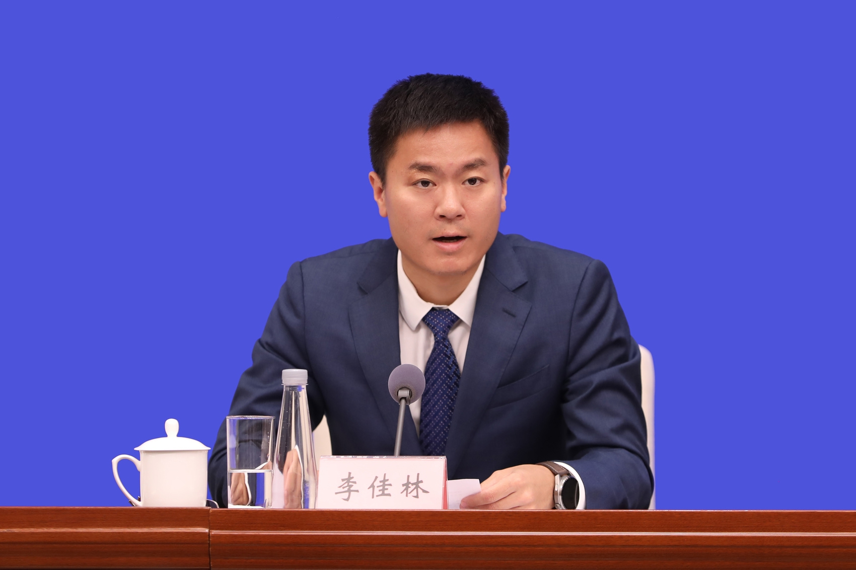 创业贷款20万元内免息要求多少(创业贷款20万元内免息要求多少钱)