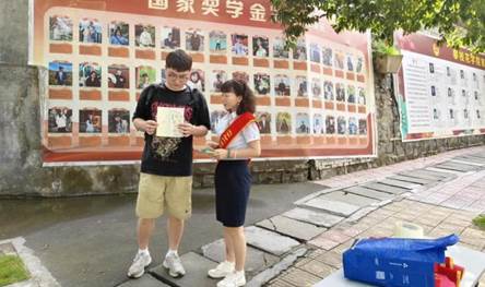 攀枝花进校园