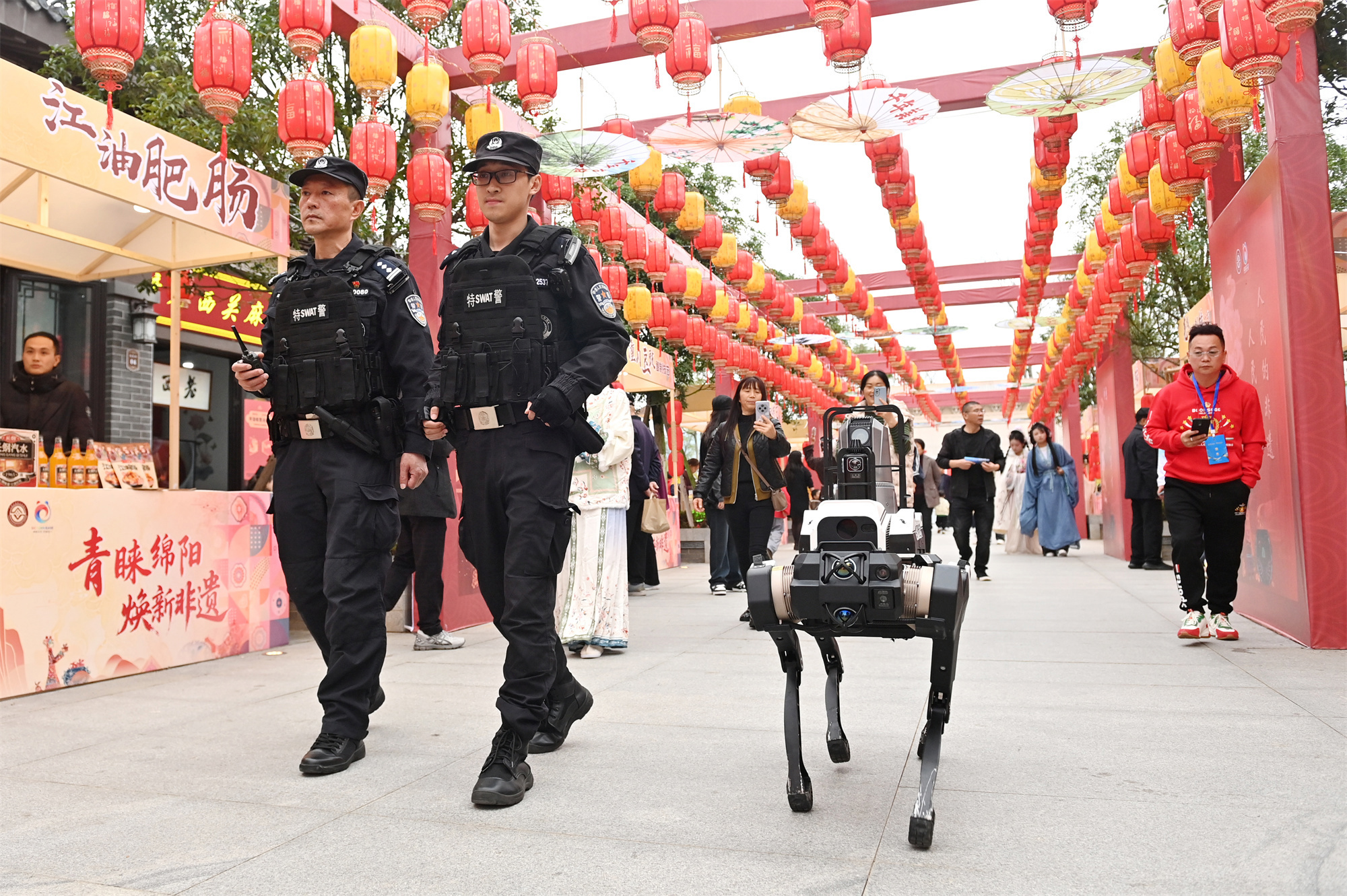 护航旅发会 平安“警”相随