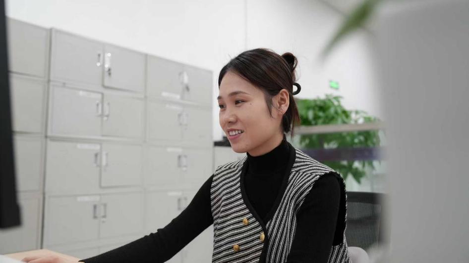 f563eee70f57e5b9797da2044738c346