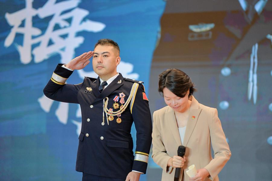 他們&ldquo;最美&rdquo; 43名民警、警屬生動講述