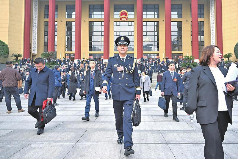 定格省十四届人大五次会议上的政法身影&mdash;&mdash;我是人大代表，来自政法一线丨两会&ldquo;现&rdquo;场&middot;掠影