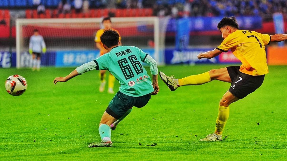 成都领跑 绵阳南充演绎进球大战 川超决赛阶段第四轮上演多幕好戏