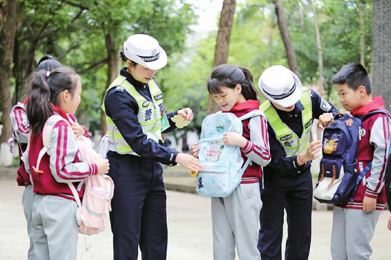 &ldquo;小贴纸&rdquo;点亮&ldquo;大安全&rdquo;
