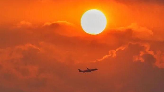 四川今日最高热到39℃，成都迎来持续性高温；这轮高温是“秋老虎”发威吗？最新分析来了