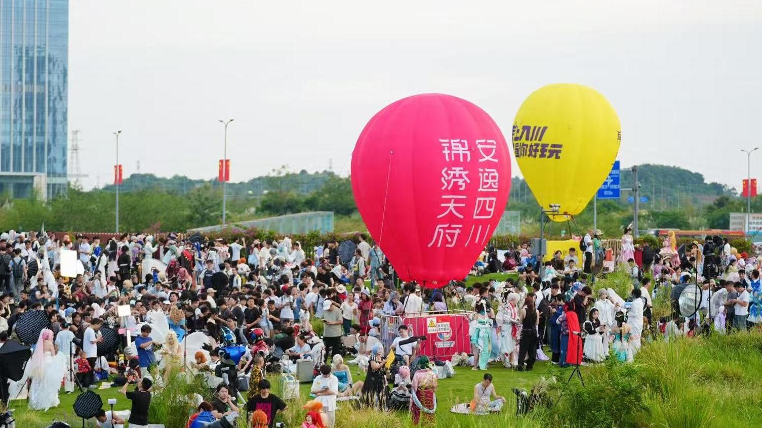 累计接待近34万人次，“马上入川·蜀你好玩”连续8天人气高